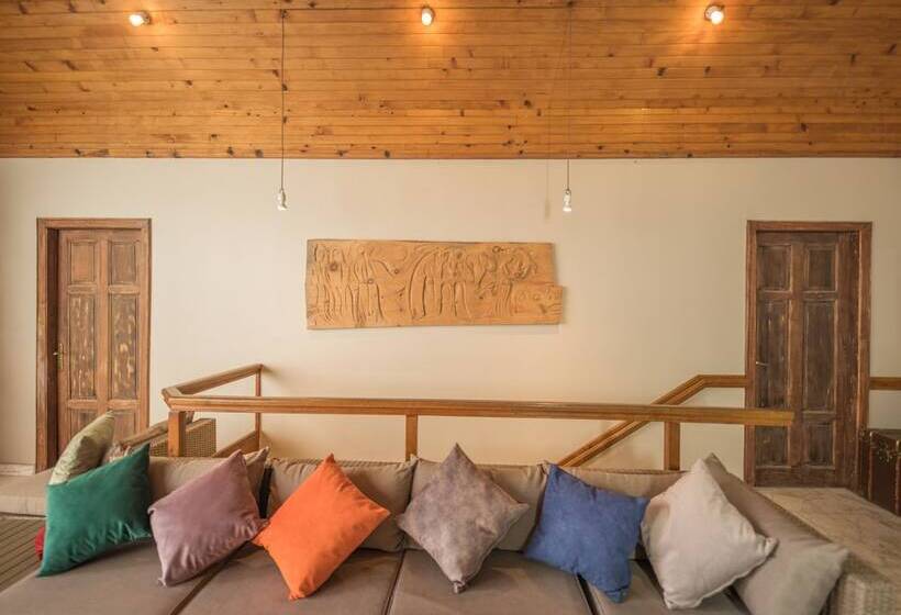 הוסטל Mosaic Home