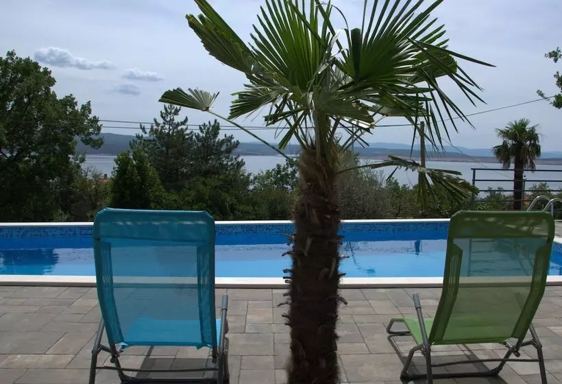 Apartments Lounger Frkovic