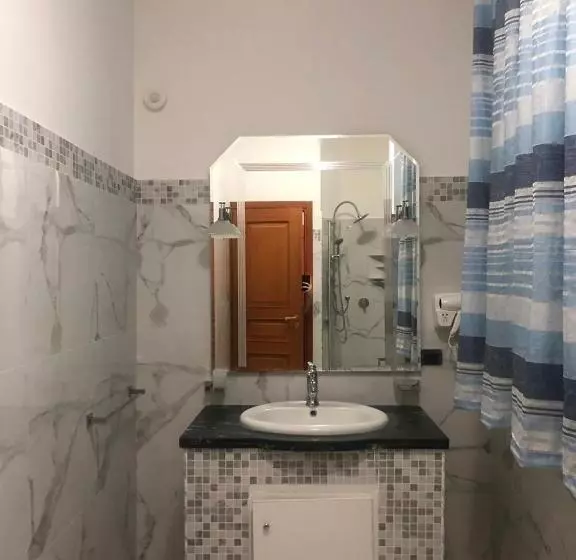 تختخواب و صبحانه Beauty House