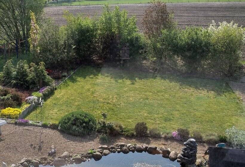 Aamiaismajoitus (B&B) Haus Schnucke