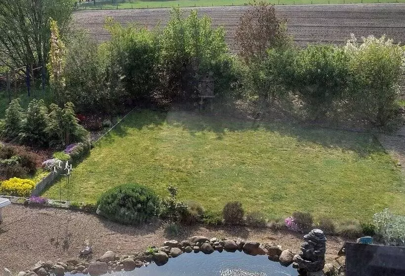 Aamiaismajoitus (B&B) Haus Schnucke