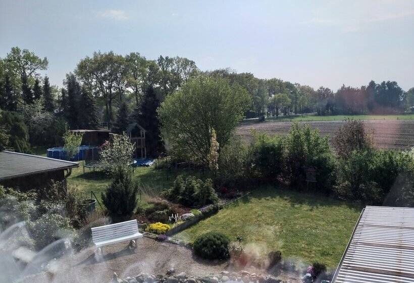 Aamiaismajoitus (B&B) Haus Schnucke