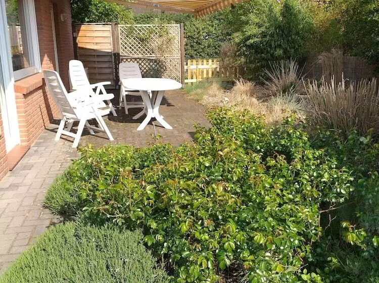 Aamiaismajoitus (B&B) Haus Schnucke