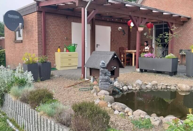 Aamiaismajoitus (B&B) Haus Schnucke