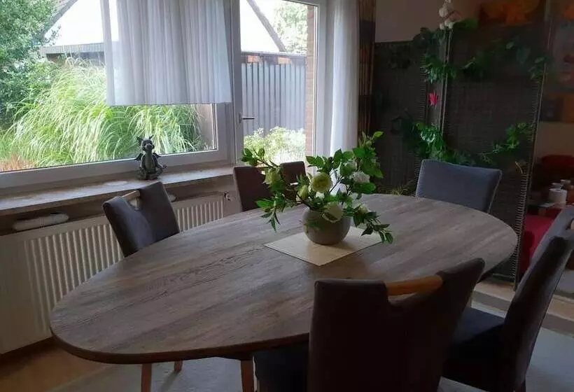 Aamiaismajoitus (B&B) Haus Schnucke