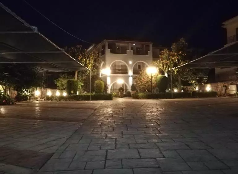 Delphin Rooms Sivota