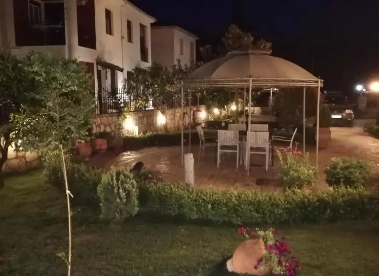 Delphin Rooms Sivota