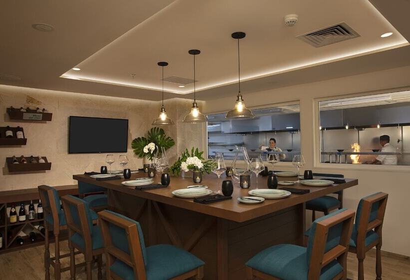 Dreams Natura Resort & Spa All Inclusive