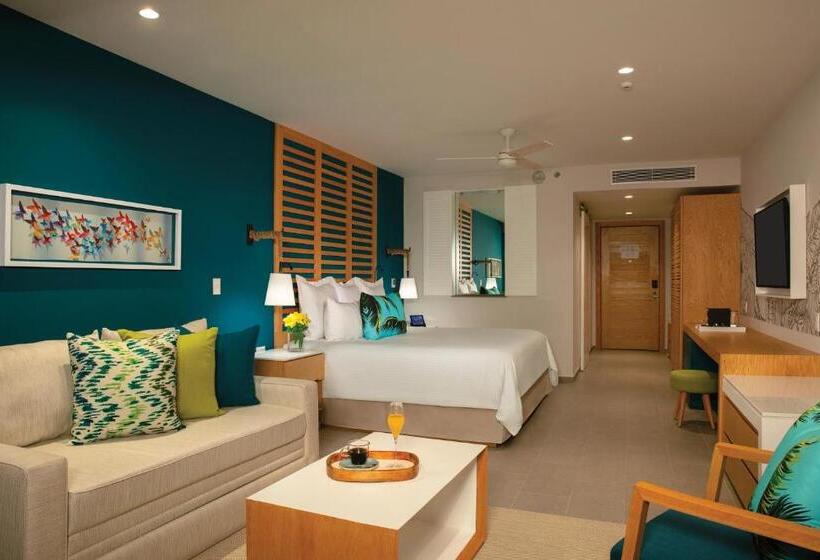 Dreams Natura Resort & Spa All Inclusive