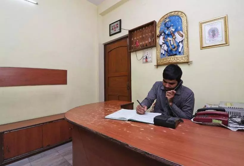 Hotelli Ananya Guest House By Oyo Rooms