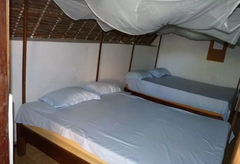 هتل Bungalow Finaritra