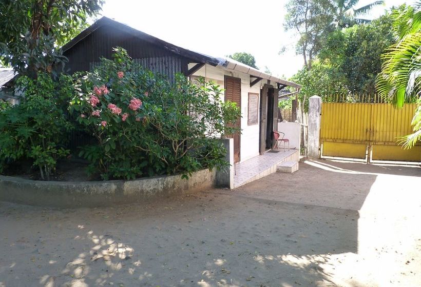 Отель Bungalow Finaritra