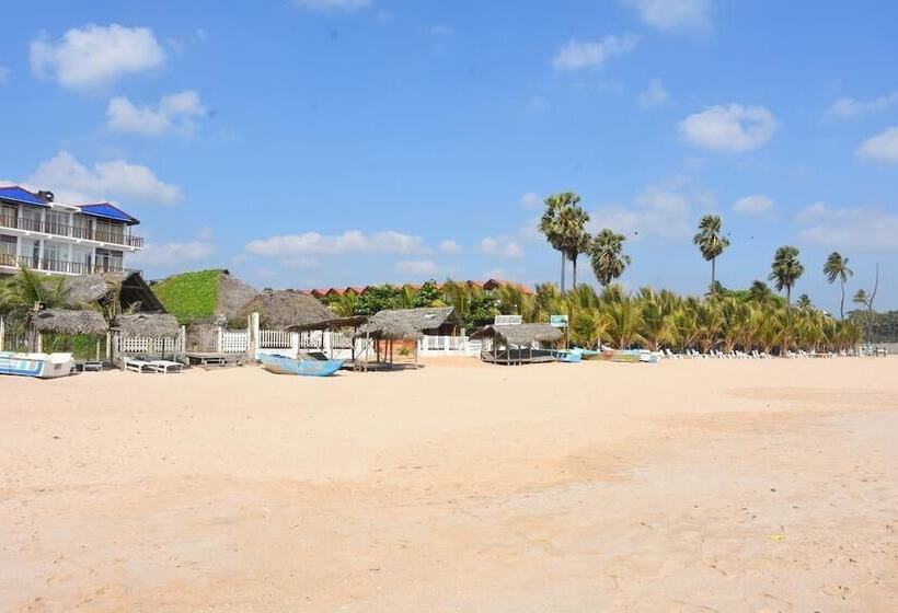 ホテル East Royal Holiday Inn