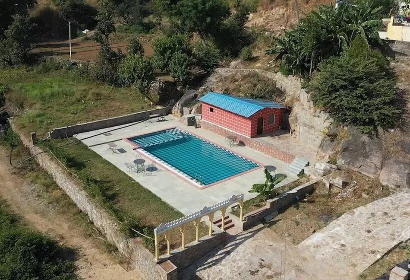 Hotelli Kumbhal Palace And Resort