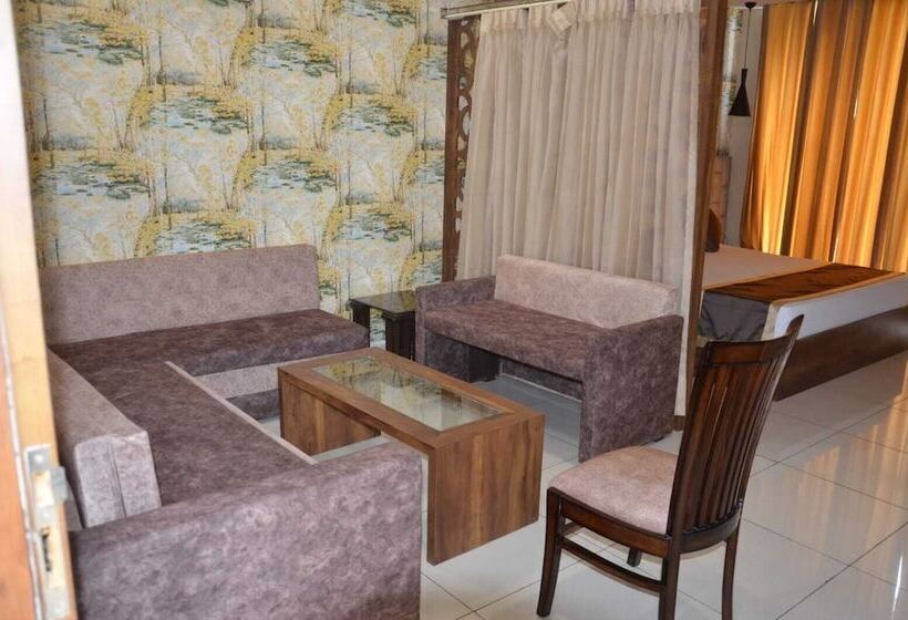 فندق Maharani Regency