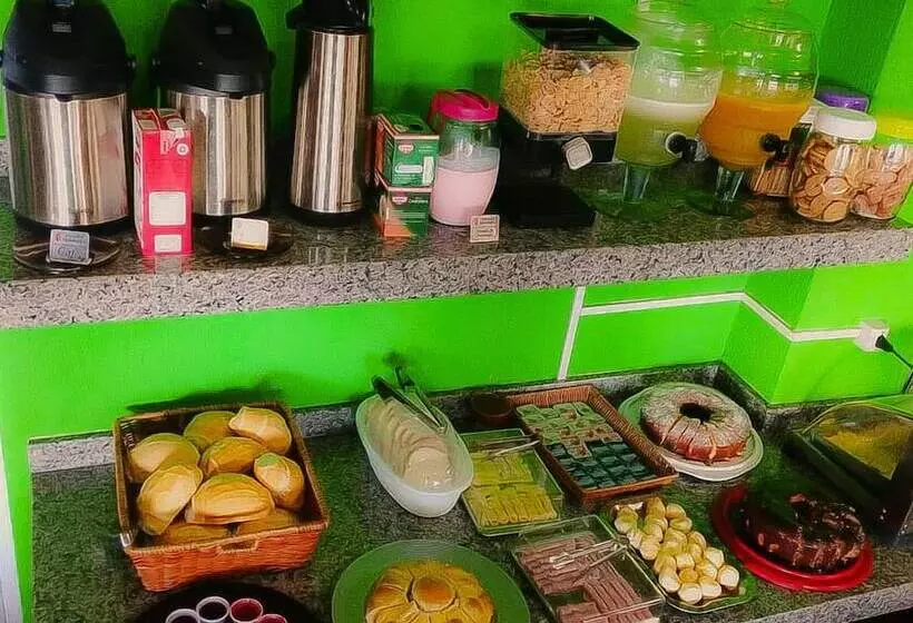 ホテル Pousada Primavera