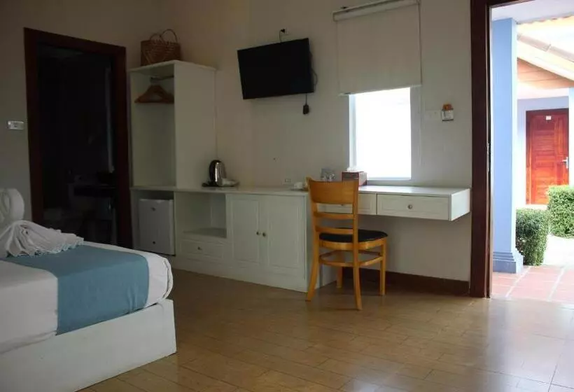 Hotelli Scarlet Sails Resort