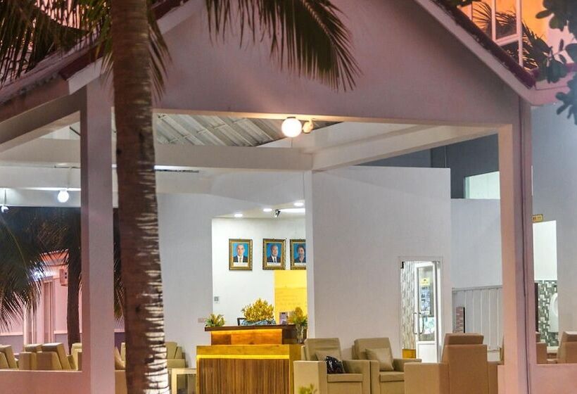 בית מלון כפרי Scarlet Sails Resort