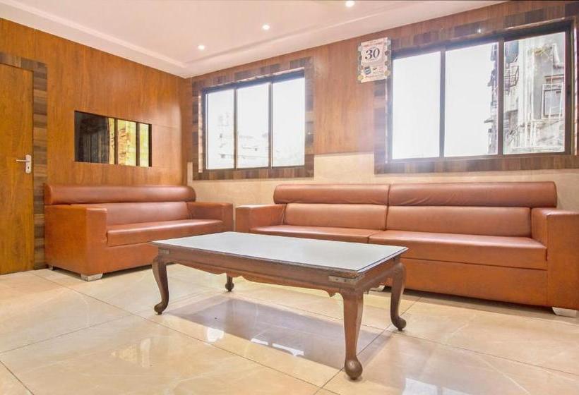 Hotell Treebo Trip R K