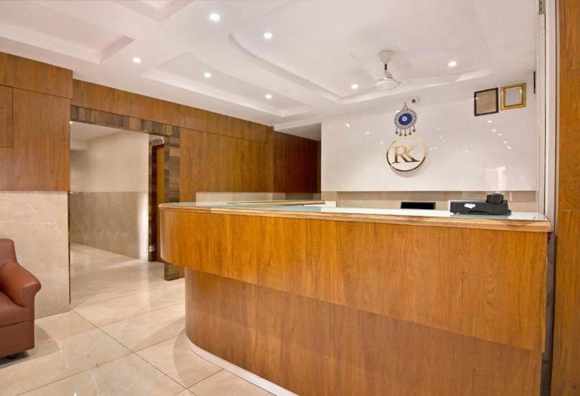 Hotell Treebo Trip R K