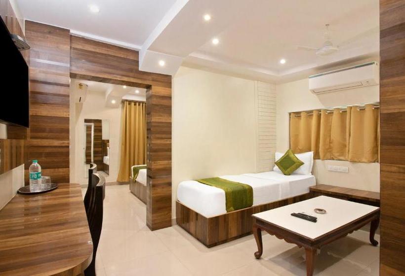 Hotell Treebo Trip R K