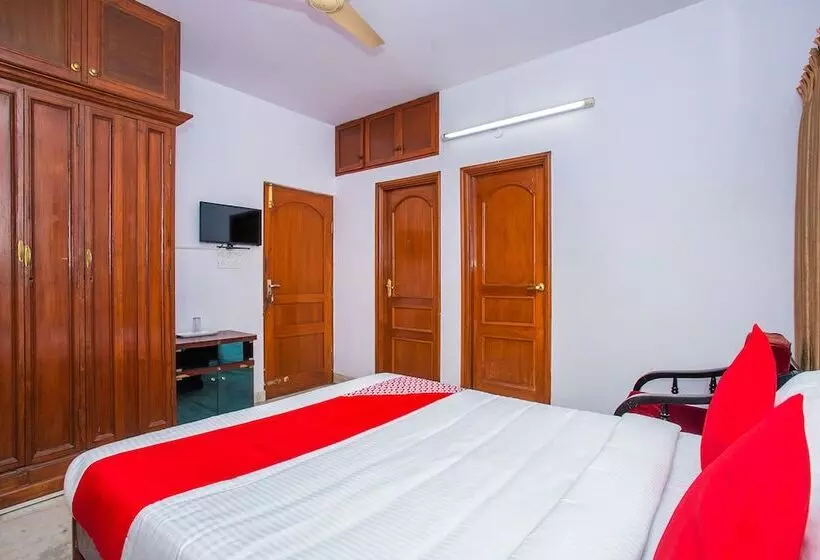 Hotel Uv Comforts By Oyo Rooms