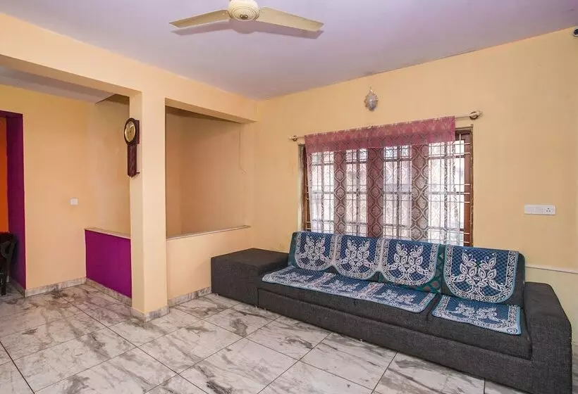 Hotel Uv Comforts By Oyo Rooms