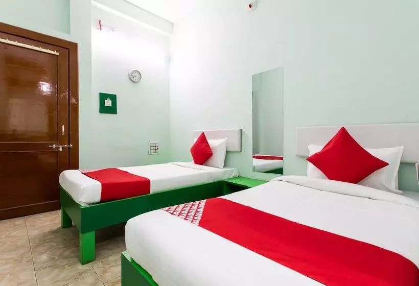 Oyo 24109 Hotel Santushti