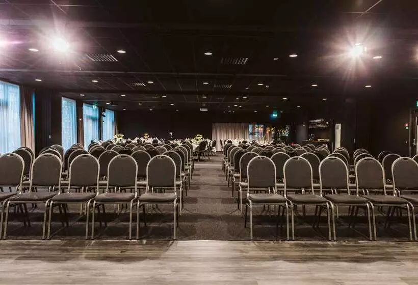 فندق Best Western Plus Hus 57