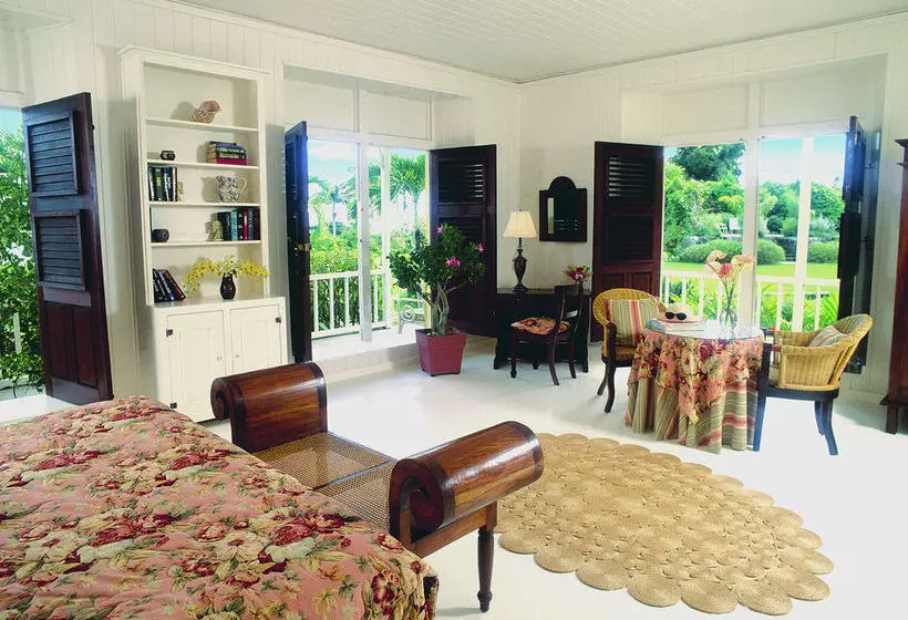 هتل Ottley's Plantation Inn