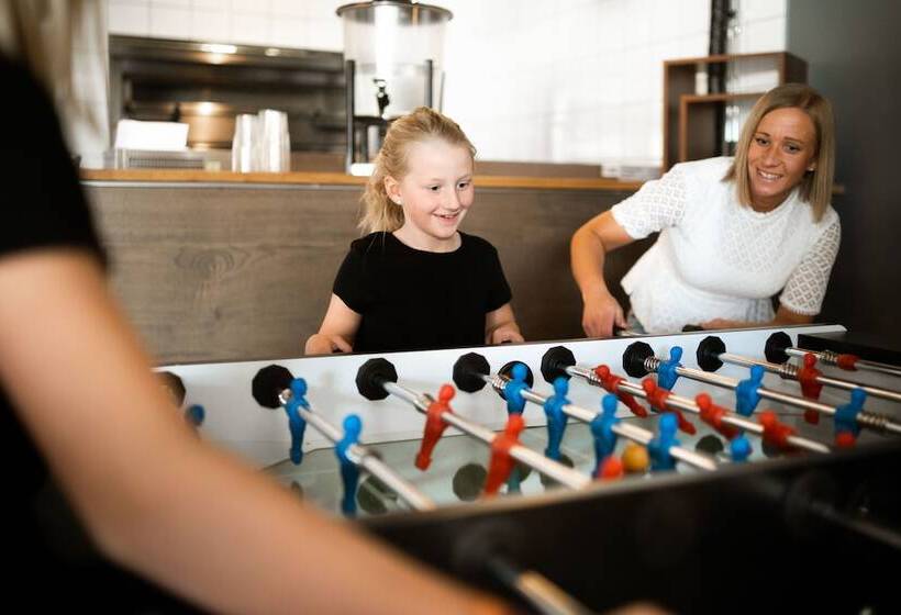 בית מלון כפרי Ronnebybrunn