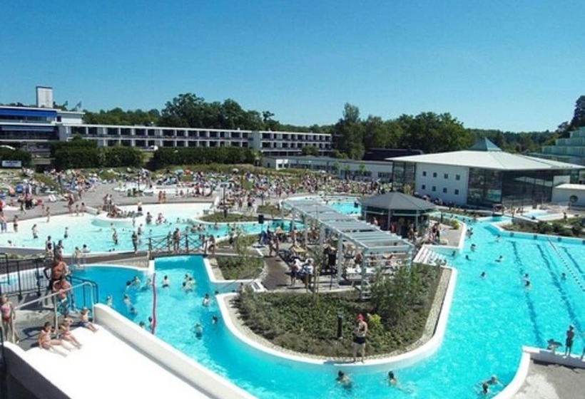 בית מלון כפרי Ronnebybrunn