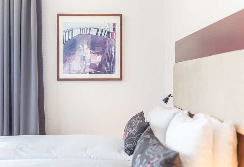 هتل Scandic Stortorget