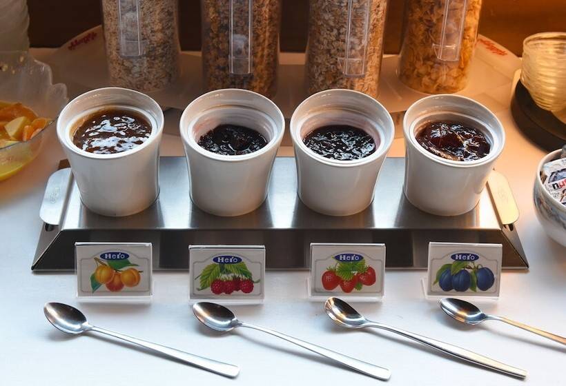 Schlosshotel   Self Check In