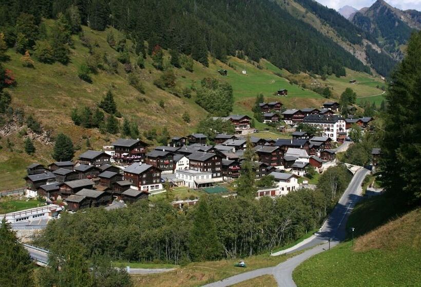 Schlosshotel   Self Check In