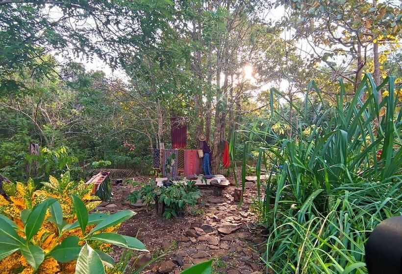 צימר Sten Lodge Eco Homestay