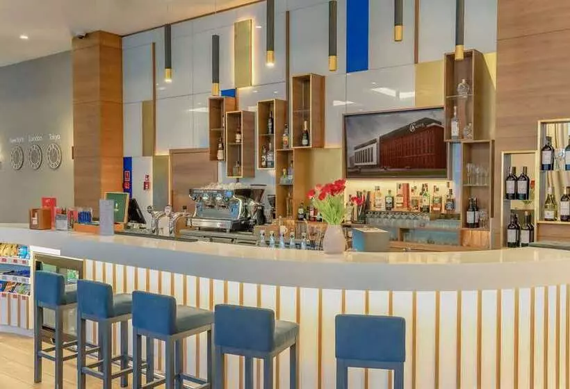 Hostelli Hampton By Hilton Kalisz