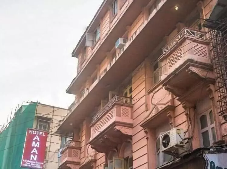 Aman Hotel Near Cst