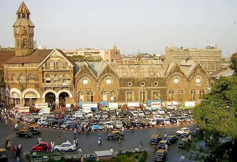 Aman Hotel Near Cst