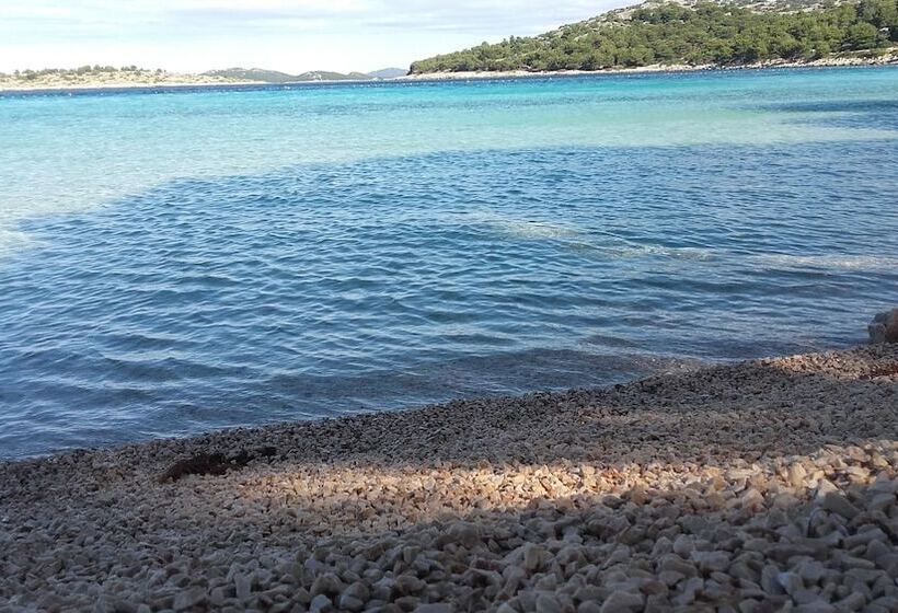 ホテル Ana Murter