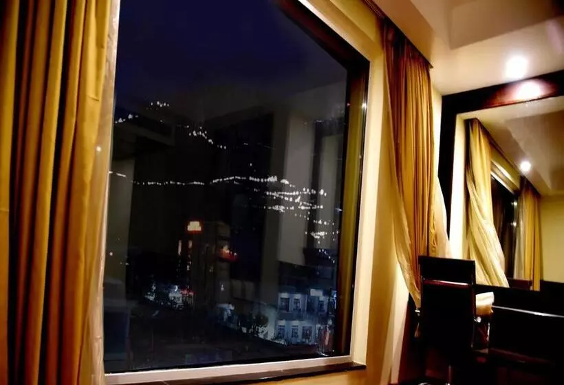 Hotelli Clarks Inn Suites Katra