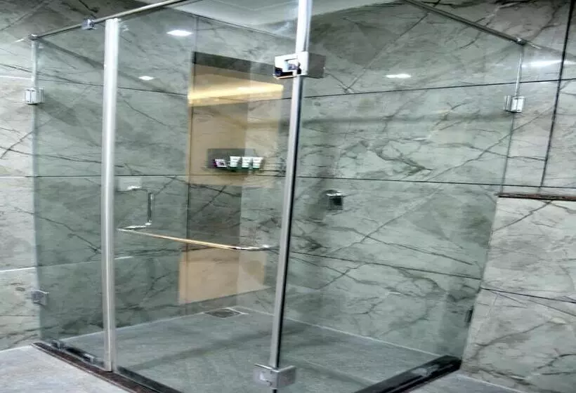 Hotelli Clarks Inn Suites Katra