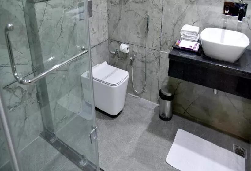 Hotelli Clarks Inn Suites Katra