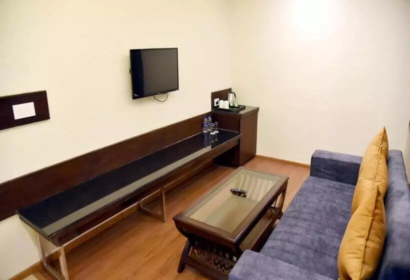 Hotelli Clarks Inn Suites Katra
