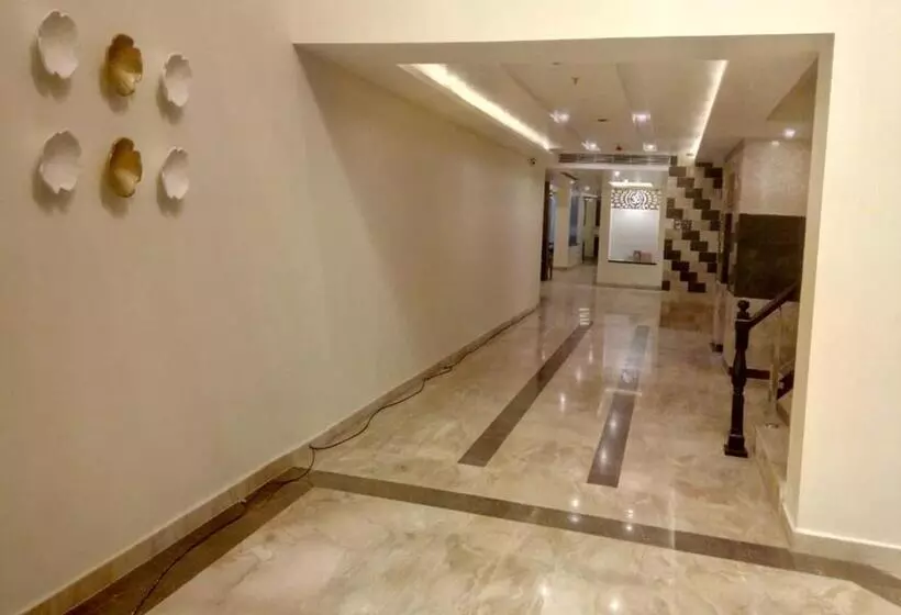 Hotelli Clarks Inn Suites Katra