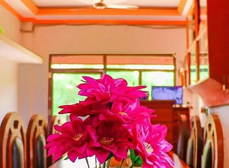 هتل Kailash In Lumbini