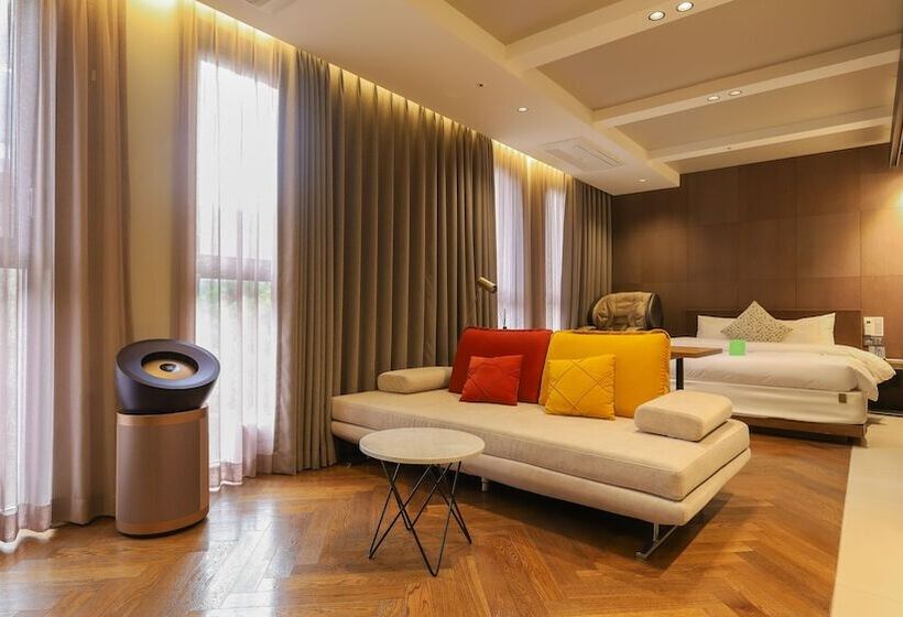 Pangyo Business & Tourist Hotel Kynd