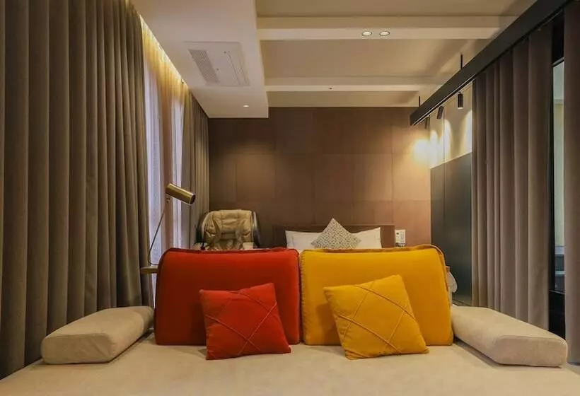 Pangyo Business & Tourist Hotel Kynd