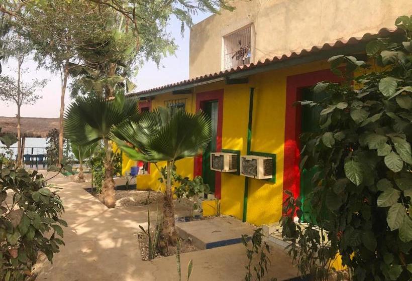 هتل La Lagune Du Thiouraye