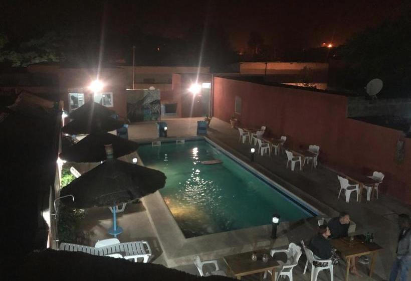 هتل La Lagune Du Thiouraye